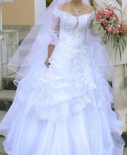 Продам свадебное платье (камни)
