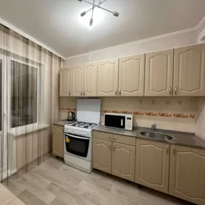 Уютная квартира на сутки ждет командированных и гостей города Баранови