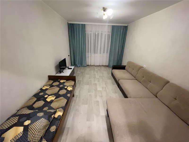 Уютная квартира на сутки ждет командированных и гостей города Баранови 3